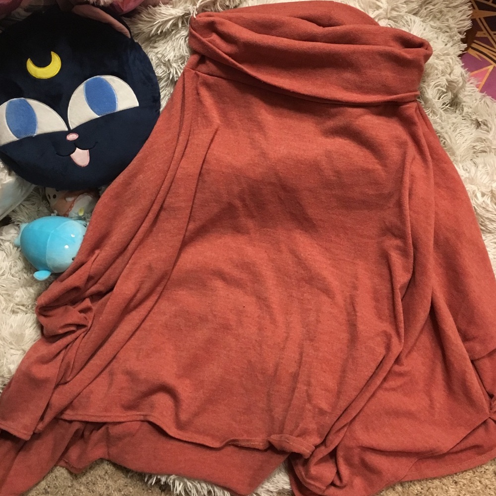 💛 Off the Shoulder Coral Poncho 💛